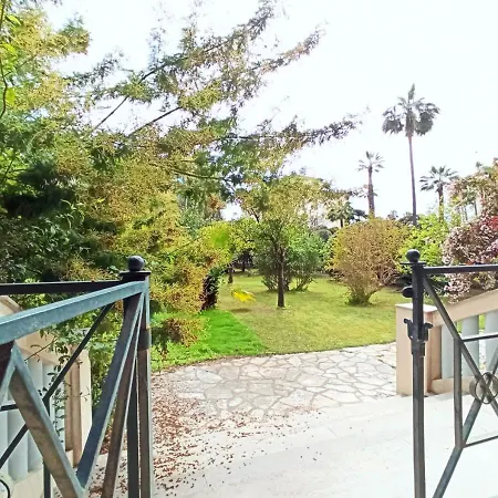 Viva Riviera Unique With Terrace And Secret Garden Croisette 아파트 칸느
